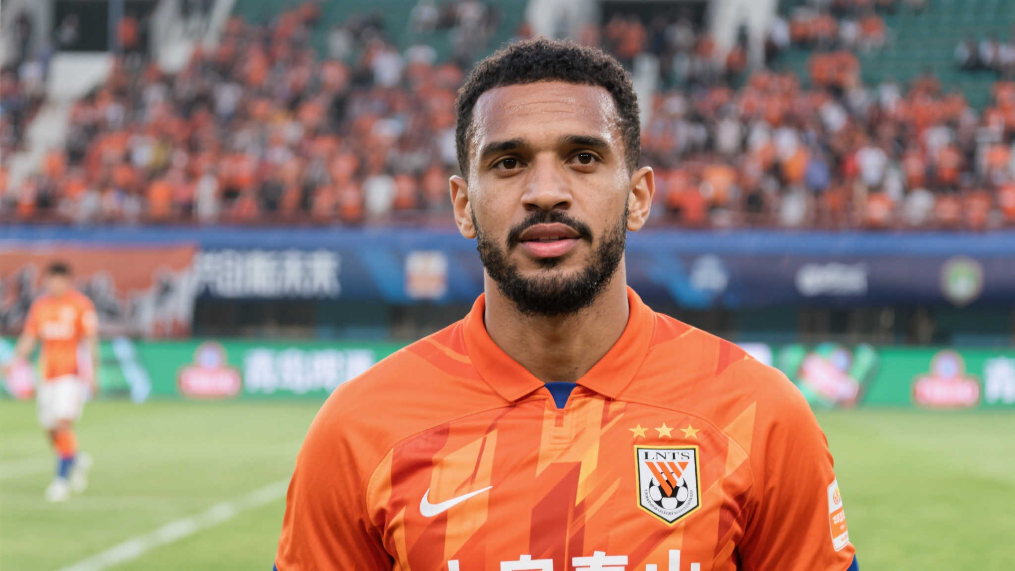 青岛海牛:外援即将加盟,间歇期前或成“秘密武器” 目前,球迷们最关心的莫过于他何时正式亮相,以及首次